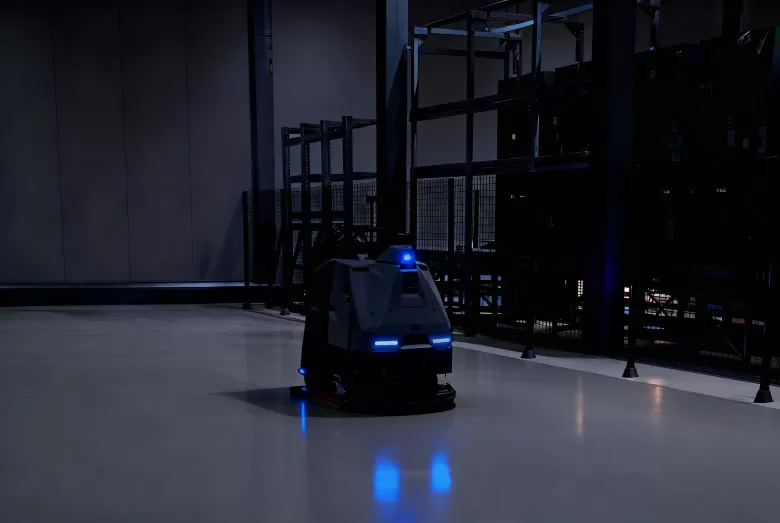 Unmanned cleaning by Titan 810 during the night